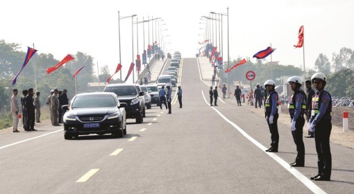 Đường lên biên giới