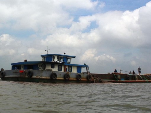Bến Tre thông báo đóng cửa 2 mỏ cát trên sông