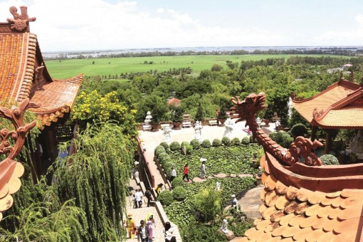Châu Đốc – Tập trung du lịch tâm linh ĐBSCL