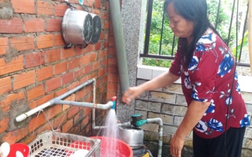 Người dân Tiền Giang bức xúc vì nước sinh hoạt nông thôn không đảm bảo