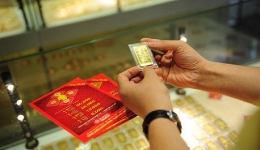 Giá vàng hôm nay 15-12: Giảm giá chờ diễn biến mới