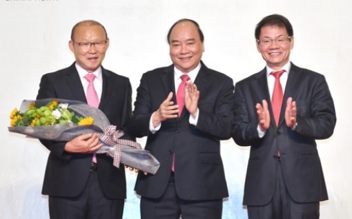 Thủ tướng chúc mừng thành công của Đội tuyển bóng đá Việt Nam
