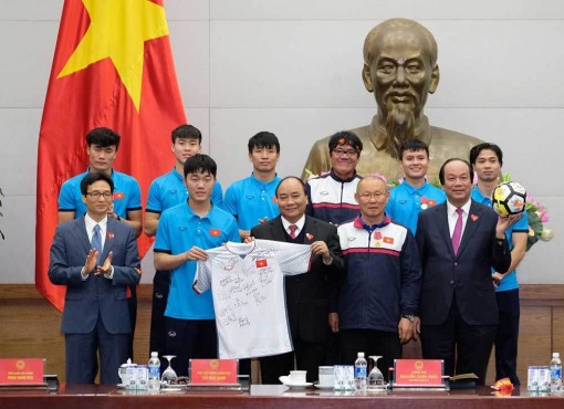 Thầy trò HLV Park Hang Seo lần thứ 3 trong năm được Thủ tướng khen thưởng