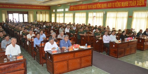 Đồng Tháp: Gặp mặt cán bộ cao cấp quân đội nghỉ hưu
