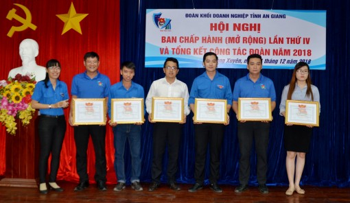 Đoàn khối Doanh nghiệp tổng kết công tác đoàn và phong trào thanh niên năm 2018