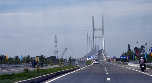 “Điểm đen” tai nạn giao thông ở cầu Cao Lãnh