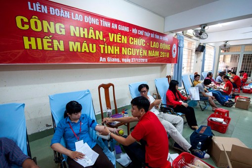 Liên đoàn Lao động tỉnh: Tổ chức hiến máu tình nguyện cứu người