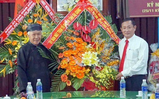 Chúc mừng đại lễ 99 năm đản sinh Đức Huỳnh Giáo chủ Phật giáo Hòa Hảo