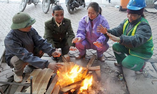 Thời tiết ngày 30-12: Hà Nội mưa rét 8 độ C, vùng núi cao dưới 3 độ C