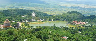 Xây dựng núi Cấm thành “công viên tôn giáo quốc tế”