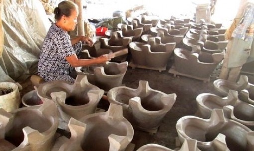Nghề sản xuất lò đất ở Phú Thọ được mùa