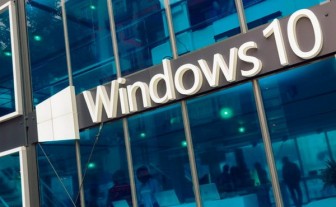 Windows 10 cuối cùng đã vượt qua Windows 7 về độ phổ biến