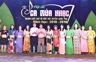 Châu Phú khai mạc hội thi ca múa nhạc ngành giáo dục và đào tạo