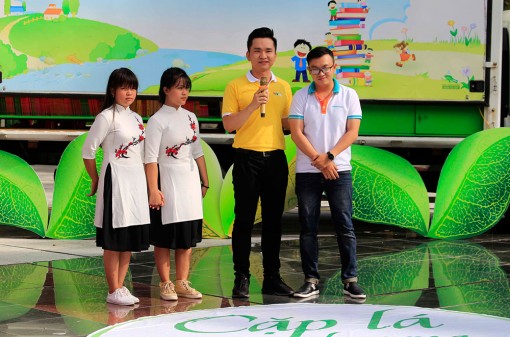 “Cặp lá yêu thương”