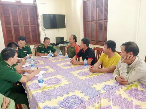 Chìm tàu cá, 5 người thoát chết, 1 người mất tích