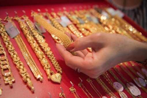 Giá vàng trong nước tăng đột biến những ngày sát Tết