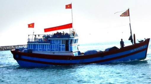 Một ngư dân Cà Mau đột tử trên biển