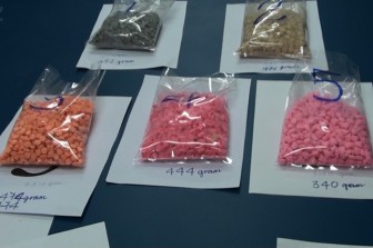 Phát hiện gần 3 kg ma túy dưới dạng quà biếu qua đường hàng không