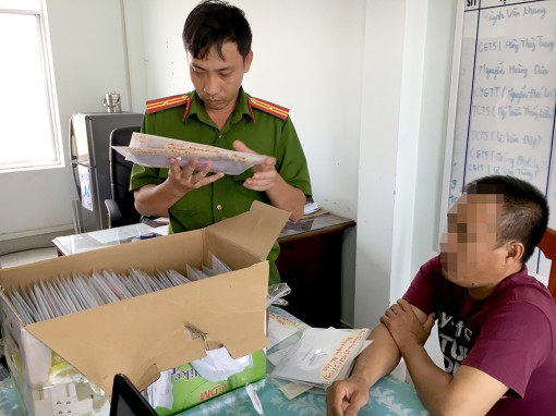Cùng nhau đẩy lùi “tín dụng đen”