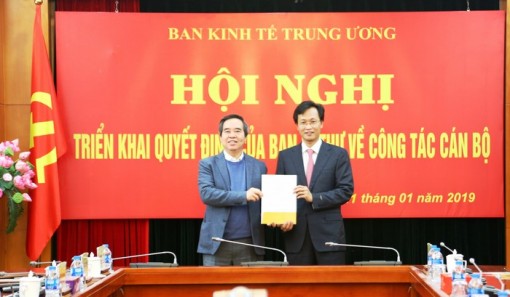 Đồng chí Nguyễn Hữu Nghĩa giữ chức Phó trưởng Ban Kinh tế Trung ương