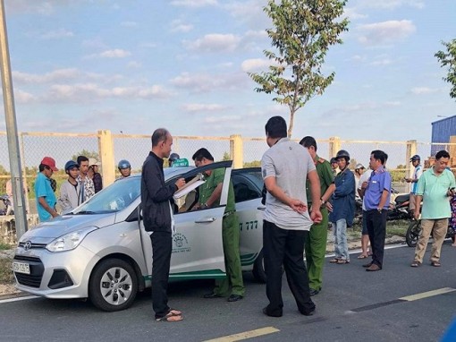 Tài xế taxi ở Cà Mau báo bị cướp cứa cổ