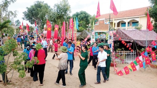 Ấm tình “Tết quân - dân”