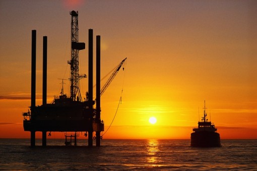 Giá dầu thế giới 19-1: Khép tuần giao dịch đồng loạt tăng mạnh