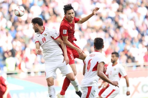ASIAN CUP 2019: Hạ gục Jordan trên chấm penalty, Việt Nam hiên ngang tiến vào Tứ kết