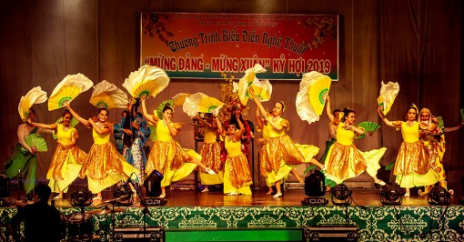 Diễn báo cáo chương trình nghệ thuật mừng Đảng, mừng xuân năm 2019