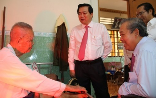 Phó Thủ tướng Thường trực Trương Hòa Bình thăm, chúc Tết tại Long An