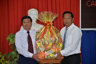 Đoàn đại biểu huyện BôRây Chulsa chúc Tết TP. Châu Đốc
