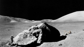 Phát hiện gây tranh cãi: Mẫu đá Apollo 14 lấy từ Mặt trăng có nguồn gốc Trái đất