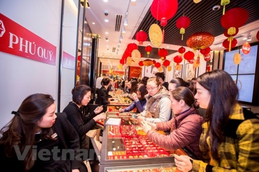 Thị trường vàng trong nước có một tuần giao dịch khởi sắc