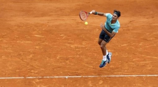 "Federer là tay vợt xuất sắc thứ 3 trên sân đất nện"