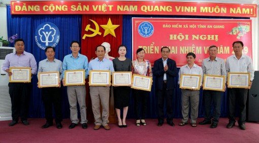 Quyết tâm thực hiện hoàn thành đạt và vượt các chỉ tiêu năm 2019