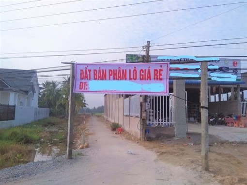Vĩnh Long: Tạm ngừng phân lô bán nền