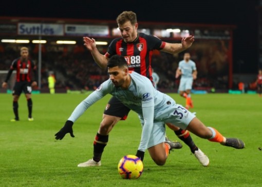 Hàng công im tiếng, Chelsea thua thảm Bournemouth