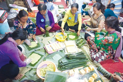 Sân chơi đậm nét văn hóa ngày xuân