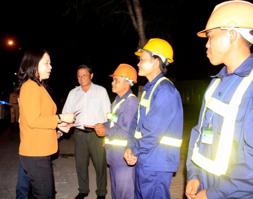 Thường trực Tỉnh ủy, HĐND, UBND, UBMTTQ Việt Nam tỉnh chúc Tết đêm giao thừa xuân Kỷ Hợi 2019