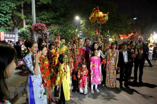 Đêm mùng 3 Tết, Bắc Bộ mưa nhỏ, Nam Trung Bộ và Nam Bộ thời tiết tốt