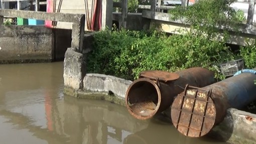 Cà Mau: Nhiều trạm bơm tiền tỷ… “trùm mền”