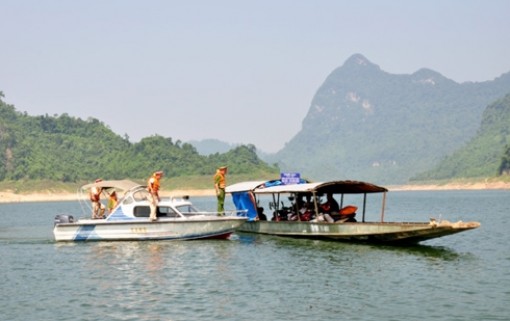 Hoàn thiện Đề án bảo đảm trật tự an toàn giao thông đường thủy nội địa