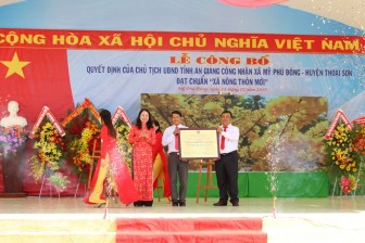 Mỹ Phú Đông đạt chuẩn xã nông thôn mới