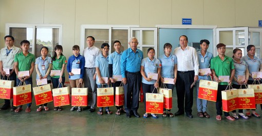 Tiếp nối “Năm vì lợi ích đoàn viên công đoàn”