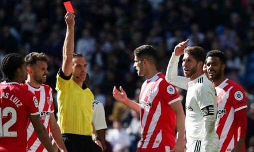Real Madrid thua sốc, bị đá bay khỏi tốp 2