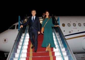 Tổng thống Argentina đến Hà Nội, bắt đầu chuyến thăm Việt Nam