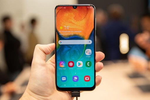 Galaxy A50 và A30 màn hình bự, pin khủng bắn phá thị trường tầm trung