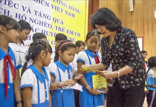 Phó Chủ tịch nước Đặng Thị Ngọc Thịnh làm việc tại Kiên Giang