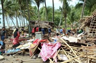 Indonesia: Hàng trăm tòa nhà bị hư hại do động đất ở Tây Sumatra