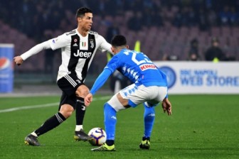 Nén đau thi đấu, Ronaldo giúp Juventus hạ Napoli